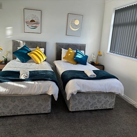 Hilltop Place Suites Near Doncaster Racecourse 외부 사진